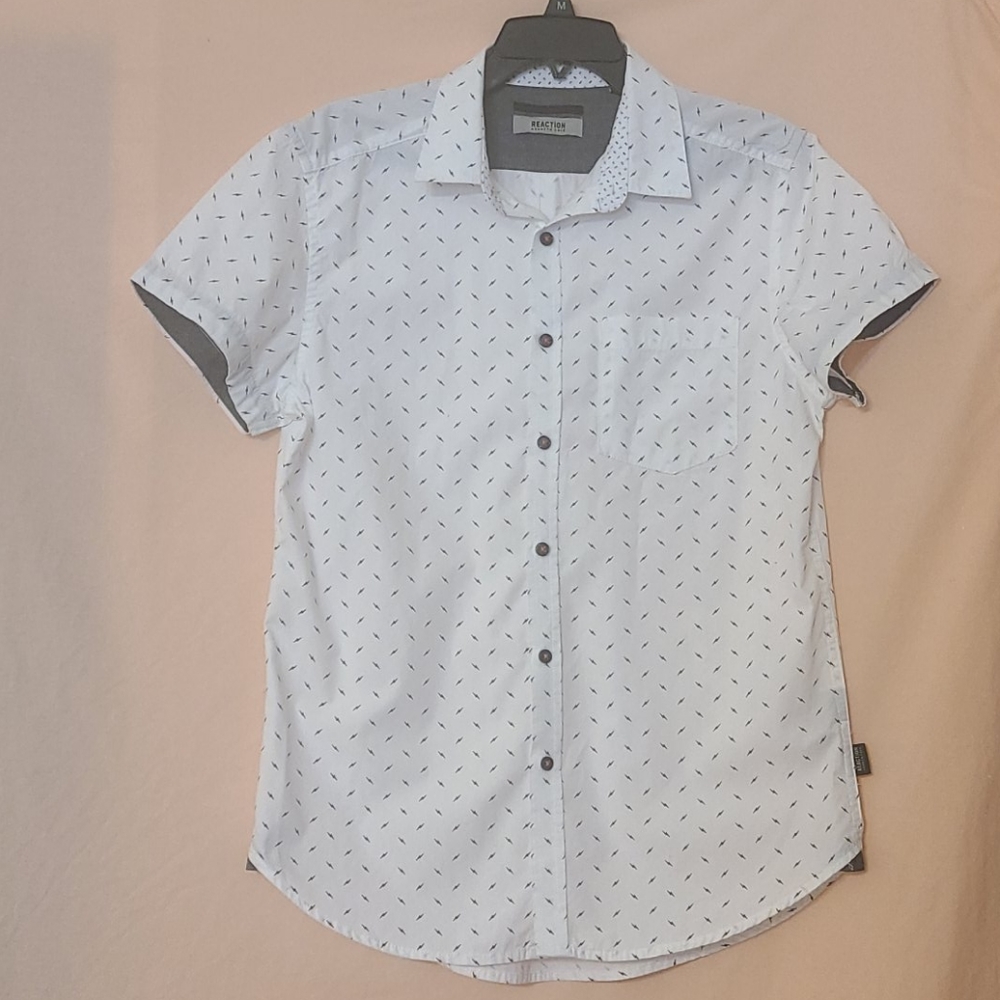 Kenneth Cole White and Blue Print Button Down Short Sleeve Shirt